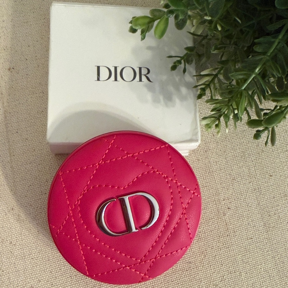 Dior Vibrant Hot Pink Compact Mirror quilt Novelty mirror Women’s Gift-New